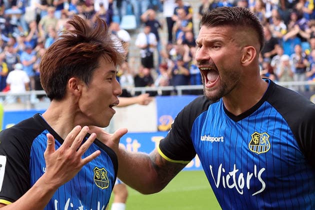 August 30, 2026, xrekx, Soccer 3rd Division, 1 FC Saarbrücken vs. Hansa Rostock: Goal celebration after Seung Joon Lee scored the 1-1 goal for 1 FC Saarbrücken with Kai Brünker (Bruenker), 1 FC Saarbrücken, Saarbrücken