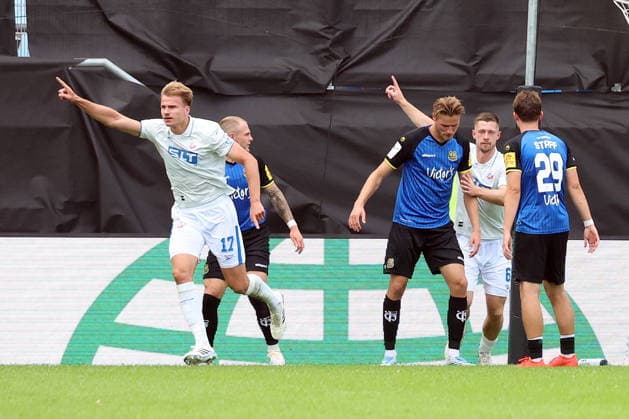 August 30, 2026, xrekx, Soccer 3rd Division, 1. FC Saarbrücken vs. FC Hansa Rostock – Goal celebration after Florian Carstens scored the 1-2 goal for FC Hansa Rostock against Saarbrücken