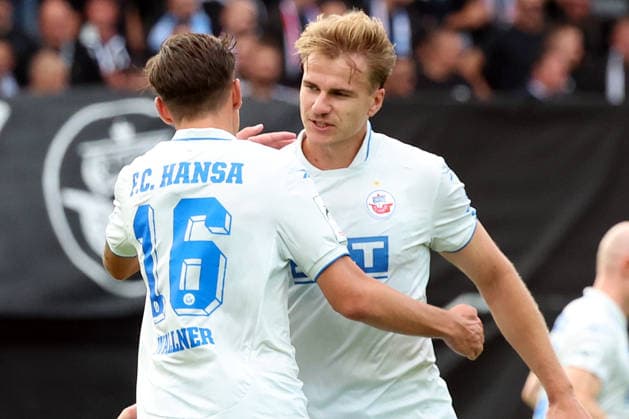 August 30, 2026, xrekx, Soccer 3rd Division, 1. FC Saarbrücken vs. Hansa Rostock – Goal celebration after Florian Carstens scored the 1-2 goal for FC Hansa Rostock against Saarbrücken