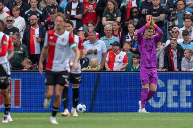 ROTTERDAM , 30-08-2026 , Stadium feijenoord De Kuip , season 2025 2026 , Dutch Eredivisie football , match between Feyenoord and ADO Den Haag , picture shows Feyenoord Goalkeeper Tjark Ernst disappointed after the 0-1 Feyenoord - ADO  x206244037x Copyright: