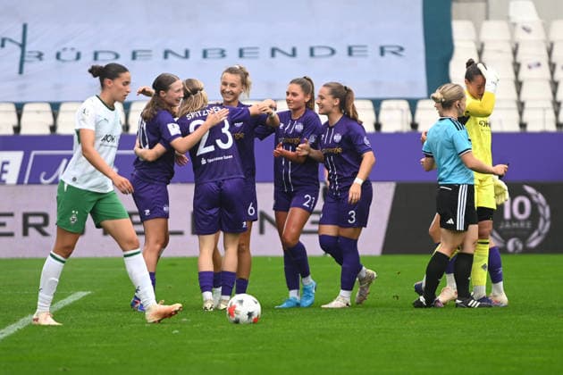 SGS Essen Celebrates a Goal – Women s 2. Bundesliga: SGS Essen vs. Borussia Mönchengladbach, August 30, 2026 – SGS Essen Celebrates a Goal, Women s 2. Bundesliga, Matchday 4, SGS Essen vs. Borussia Mönchengladbach on August 30, 2026, at the Stadion an der Hafenstraße, Essen