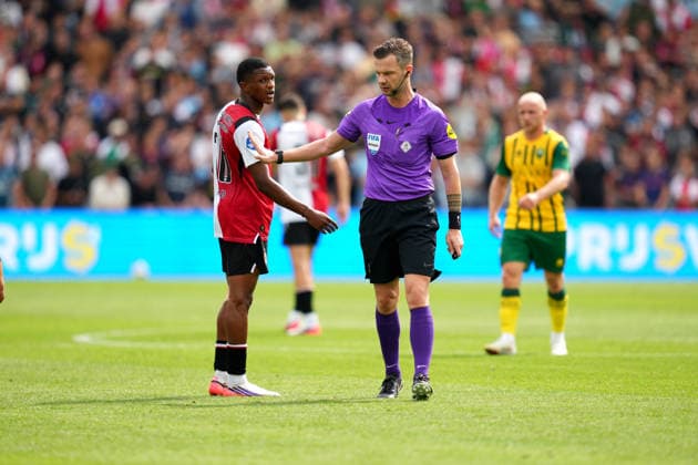 Eredivisie: Feyenoord Rotterdam v ADO Den Haag Rotterdam - Givairo Read of Feyenoord Rotterdam protests to the referee during the fourth competition round of the 2026 2027 Eredivisie season. The match is set between Feyenoord Rotterdam and ADO Den Haag at De Kuip on 30 August 2026 in Rotterdam, The Netherlands. (Hero Images Danny de Groot) Copyright: xDannyxdexGrootx