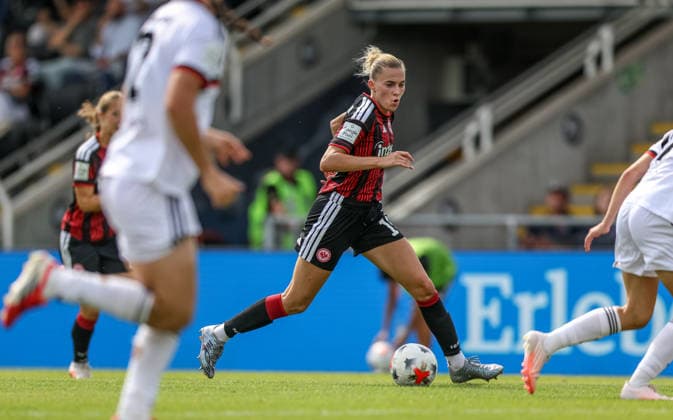 GER, Frankfurt, Eintracht Frankfurt vs 1. FC Nürnberg, Google Pixel Frauen Bundesliga, Fussball, DFB, Spielzeit 2026 2027, Stadion am Brentanobad, 2. Spieltag im Bild: Laura Freigang (Eintracht Frankfurt Frauen 10) DFB DFL REGULATIONS PROHIBIT ANY USE OF PHOTOGRAPHS AS IMAGE SEQUENCES AND OR QUASI-VIDEO, 30.08.2026 *** GER, Frankfurt, Eintracht Frankfurt vs. 1 FC Nürnberg, Google Pixel Women s Bundesliga, Soccer, DFB, 2026–2027 Season, Stadion am Brentanobad, Matchday 2 in Pictures: Laura Freigang, Eintracht Frankfurt Women’s Team. 10. DFB and DFL regulations prohibit any use of photographs as image sequences and or quasi-video. August 30, 2026 Copyright: HMBxMedia HendrikxHamelau