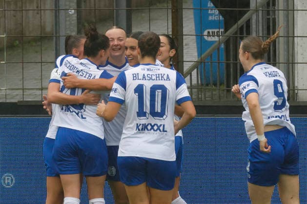 August 30, 2026, Hänsch Arena, Meppen, GER, 2. Bundesliga Women, SV Meppen vs. Eintracht Frankfurt II, Celebration after Bente Marie Bode s 1–0 goal for SV Meppen 14 DFL REGULATIONS PROHIBIT ANY USE OF PHOTOGRAPHS AS IMAGE SEQUENCES AND OR QUASI-VIDEO Meppen, Lower Saxony, Hänsch Arena