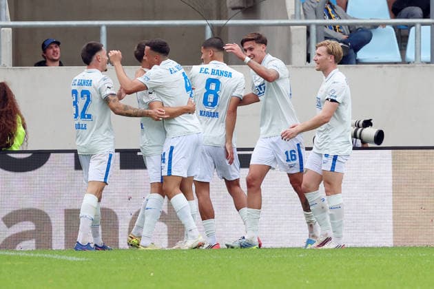 August 30, 2026, xrekx, Soccer 3rd Division, 1. FC Saarbrücken vs. Hansa Rostock: Goal celebration after Lukas Wallner scored the 1-4 goal for FC Hansa Rostock against Saarbrücken