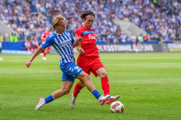 30.08.2026, xydrx, Fußball, 2. Fußball Bundesliga, 1.FC Magdeburg - Holstein Kiel, Saison 2026 2027, Avnet Arena: Magnus Baars (1.FC Magdeburg, 35) im Zweikampf gegen Niko Takahashi (Holstein Kiel, 3) DFB regulations prohibit any use of photographs as image sequences and or quasi-video. *** August 30, 2026, xydrx, soccer, 2. Bundesliga, 1. FC Magdeburg vs. Holstein Kiel, 2026–2027 season, Avnet Arena Magnus Baars 1 FC Magdeburg, 35 in a tackle against Niko Takahashi of Holstein Kiel, 3 DFB regulations prohibit any use of photographs as image sequences and or quasi-video Copyright: HMBxMedia YannisxDreimann