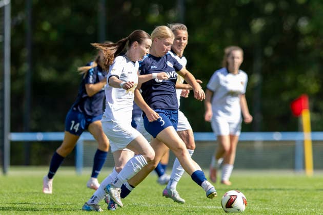 Northeast Regional League (Women s Division 1) FFC Turbine Potsdam II vs. FFV Erfurt Potsdam, August 30, 2026 Paula Scharras 3, 1 FFC Turbine Potsdam II vs. Lea Schrenk 19, 1 FFV Erfurt Northeast Regional League (Women s Division 1) FFC Turbine Potsdam II vs. 1 FFV Erfurt Sportforum Potsdam Waldstadt Schlaatz August 30, 2026 Copyright: xBEAUTIFULxSPORTS Duehringx
