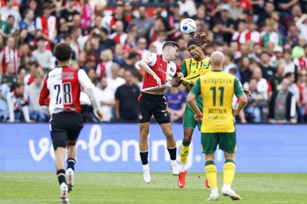 ROTTERDAM - Mika Marmol of Feyenoord, Yannick Eduardo of ADO Den Haag (lr) during the Dutch Eredivisie match between Feyenoord Rotterdam and ADO Den Haag at De Kuip stadium on 30 August 2026 in Rotterdam, the Netherlands. MAURICE VAN STEEN ANP Eredivisie 2026 27 xVIxANPxSportx xxANPxIVx 566594591 originalFilename: 566594591.jpg