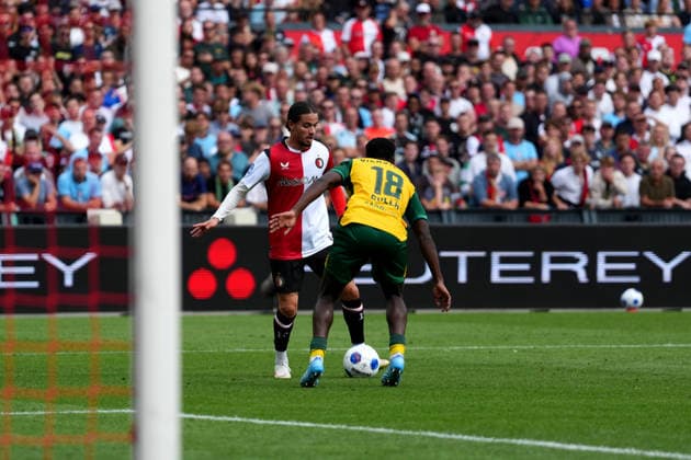 Eredivisie: Feyenoord Rotterdam v ADO Den Haag Rotterdam - Anis Hadj Moussa of Feyenoord Rotterdam dribbles during the fourth competition round of the 2026 2027 Eredivisie season. The match is set between Feyenoord Rotterdam and ADO Den Haag at De Kuip on 30 August 2026 in Rotterdam, The Netherlands. (Hero Images Yannick Verhoeven) Copyright: xYannickxVerhoevenx