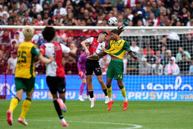 Eredivisie: Feyenoord Rotterdam v ADO Den Haag Rotterdam - Mika Marmol of Feyenoord Rotterdam duels for the ball with Yannick Eduardo of ADO Den Haag during the fourth competition round of the 2026 2027 Eredivisie season. The match is set between Feyenoord Rotterdam and ADO Den Haag at De Kuip on 30 August 2026 in Rotterdam, The Netherlands. (Hero Images Yannick Verhoeven) Copyright: xYannickxVerhoevenx