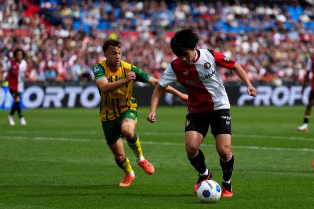 Eredivisie: Feyenoord Rotterdam v ADO Den Haag Rotterdam - Mylian Jimenez of ADO Den Haag, Ayase Ueda of Feyenoord Rotterdam during the fourth competition round of the 2026 2027 Eredivisie season. The match is set between Feyenoord Rotterdam and ADO Den Haag at De Kuip on 30 August 2026 in Rotterdam, The Netherlands. Copyright: xYannickxVerhoevenx