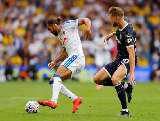 Leeds, England, 30th August 2026. Dominic Calvert-Lewin of Leeds United (l) and Kristoffer Ajer of Brentford (r) during the Leeds United vs Brentford Premier League match at Elland Road, Leeds. Picture credit should read: James Baylis Sportimage EDITORIAL USE ONLY. No use with unauthorised audio, video, data, fixture lists, club league logos or live services. Online in-match use limited to 120 images, no video emulation. No use in betting, games or single club league player publications. SPI_014_JB_Leeds_Brentford SPI-4950-0014