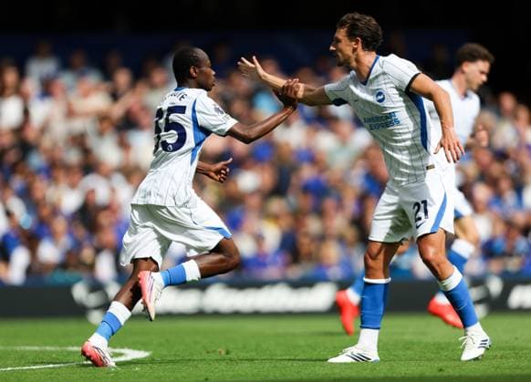 Malick Yalcouye of Brighton and Hove Albion celebrates scoring his team s first goal with teammates Chelsea v Brighton and Hove Albion, Premier League, Football, Stamford Bridge, London, UK, 30 08 2026, England - 30 Aug 2026London Stamford Bridge England United Kingdom EDITORIAL USE ONLY No use with unauthorised audio, video, data, fixture lists, club league logos or live services. Online in-match use limited to 120 images, no video emulation. No use in betting, games or single club league player publications.  Copyright: xHanc WiredxPhotos Shutterstockx 17125813r