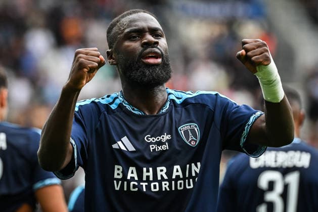 August 30, 2026, Paris, France, France: Lassine SINAYOKO of Paris FC celebrates his goal during the Ligue 1 match between Paris FC and OGC Nice at Jean-Bouin Stadium on August 30, 2026 in Paris, France. Paris FC V OGC Nice - Ligue 1  - ZUMAm308 20260830_zsp_m308_007 Copyright: xMatthieuxMirvillex
