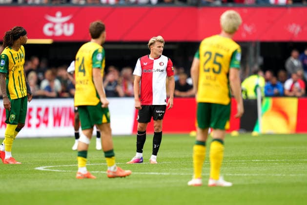 Eredivisie: Feyenoord Rotterdam v ADO Den Haag Rotterdam - Sem Steijn of Feyenoord Rotterdam looks on during the fourth competition round of the 2026 2027 Eredivisie season. The match is set between Feyenoord Rotterdam and ADO Den Haag at De Kuip on 30 August 2026 in Rotterdam, The Netherlands. (Hero Images Danny de Groot) Copyright: xDannyxdexGrootx