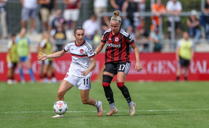GER, Frankfurt, Eintracht Frankfurt vs 1. FC Nürnberg, Google Pixel Frauen Bundesliga, Fussball, DFB, Spielzeit 2026 2027, Stadion am Brentanobad, 2. Spieltag im Bild v.l.: Lara Meroni (FC Nürnberg Frauen 11), Pia Sophie-Wolter (Eintracht Frankfurt Frauen 17), Zweikampf DFB DFL REGULATIONS PROHIBIT ANY USE OF PHOTOGRAPHS AS IMAGE SEQUENCES AND OR QUASI-VIDEO, 30.08.2026 *** GER, Frankfurt, Eintracht Frankfurt vs. 1. FC Nürnberg, Google Pixel Women s Bundesliga, Soccer, DFB, 2026–2027 Season, Stadion am Brentanobad, Matchday 2 in pictures: from left, Lara Meroni, 1. FC Nürnberg Women s U-11, Pia Sophie Wolter, Eintracht Frankfurt Women’s U-17, tackle. DFB and DFL regulations prohibit any use of photographs as image sequences and or quasi-video. August 30, 2026 Copyright: HMBxMedia HendrikxHamelau