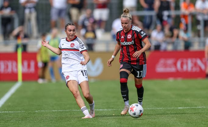 GER, Frankfurt, Eintracht Frankfurt vs 1. FC Nürnberg, Google Pixel Frauen Bundesliga, Fussball, DFB, Spielzeit 2026 2027, Stadion am Brentanobad, 2. Spieltag im Bild v.l.: Lara Meroni (FC Nürnberg Frauen 11), Pia Sophie-Wolter (Eintracht Frankfurt Frauen 17), Zweikampf DFB DFL REGULATIONS PROHIBIT ANY USE OF PHOTOGRAPHS AS IMAGE SEQUENCES AND OR QUASI-VIDEO, 30.08.2026 *** GER, Frankfurt, Eintracht Frankfurt vs. 1. FC Nürnberg, Google Pixel Women s Bundesliga, Soccer, DFB, 2026–2027 Season, Stadion am Brentanobad, Matchday 2 in pictures: from left, Lara Meroni, 1. FC Nürnberg Women s U-11, Pia Sophie Wolter, Eintracht Frankfurt Women’s U-17, tackle. DFB and DFL regulations prohibit any use of photographs as image sequences and or quasi-video. August 30, 2026 Copyright: HMBxMedia HendrikxHamelau