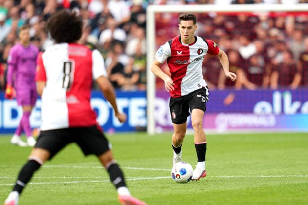 Eredivisie: Feyenoord Rotterdam v ADO Den Haag Rotterdam - Mika Marmol of Feyenoord Rotterdam dribbles during the fourth competition round of the 2026 2027 Eredivisie season. The match is set between Feyenoord Rotterdam and ADO Den Haag at De Kuip on 30 August 2026 in Rotterdam, The Netherlands. (Hero Images Danny de Groot) Copyright: xDannyxdexGrootx