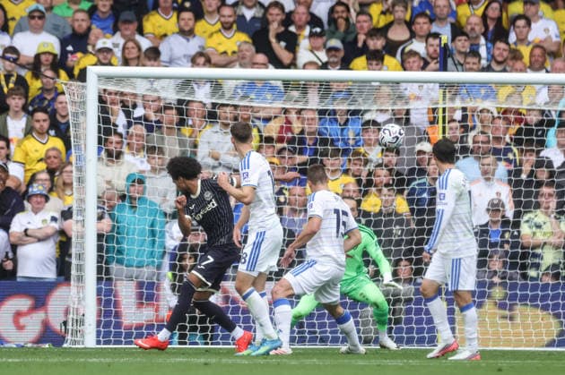Premier League: Leeds United v Brentford Kevin Schade of Brentford scores to make it 0-1 during the Premier League match Leeds United vs Brentford at Elland Road, Leeds, United Kingdom on 30 August 2026 (Photo by Mark Cosgrove News Images) Leeds Elland Road West Yorkshire United Kingdom Copyright: xMarkxCosgrove NewsxImagesx