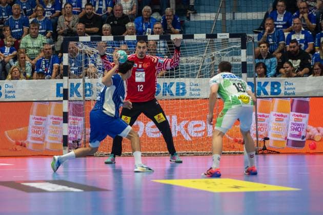 Matej Mandic, goalkeeper, SC Magdeburg; Nicola Roganovic, backcourt player, VfL Gummersbach 23; VfL Gummersbach vs. SC Magdeburg, Opel Handball Bundesliga, Men s Division; Matchday 1, August 30, 2026, Gummersbach, North Rhine-Westphalia, Germany Copyright: xkolbert-press MartinxWdziecznyx