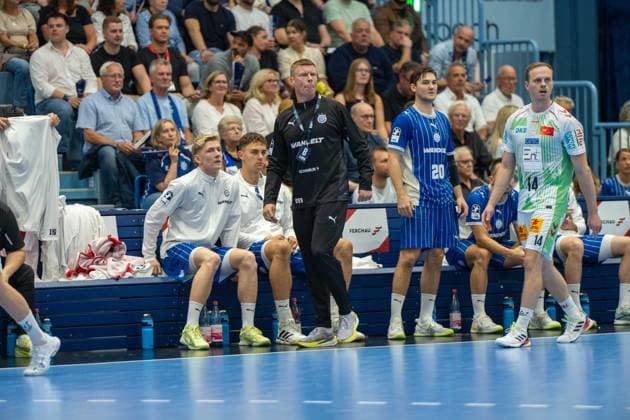 Guðjon Valur Sigurðsson, Head Coach, VfL Gummersbach; Ludwig Hallbaeck, Backcourt, VfL Gummersbach 20; VfL Gummersbach vs. SC Magdeburg, Opel Handball Bundesliga, Men s Division; Matchday 1, August 30, 2026, Gummersbach, North Rhine-Westphalia, Germany Copyright: xkolbert-press MartinxWdziecznyx