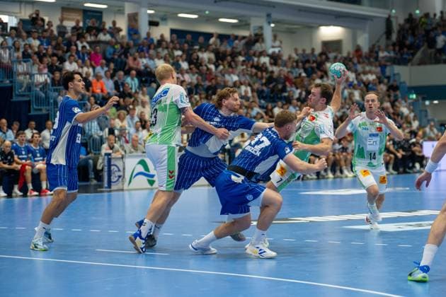 Magnus Saugstrup, pivot, SC Magdeburg 23, Kristjan Horžen, pivot, VfL Gummersbach 27, Tom Kiesler, backcourt player, VfL Gummersbach 30, VfL Gummersbach vs. SC Magdeburg, Opel Handball Bundesliga, Men, Matchday 1, August 30, 2026, Gummersbach, North Rhine-Westphalia, Germany Copyright: xkolbert-press MartinxWdziecznyx