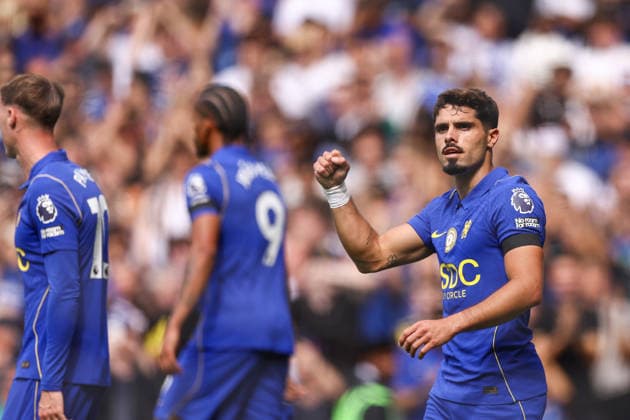 Chelsea gegen Brighton Hove Albion, 30. August 2026, London, Premier League, Fußball: Chelsea gegen Brighton Hove Albion – Pedro Neto von Chelsea feiert das zweite Tor. Foto: Jacques Feeney, Offside, London, Großbritannien  Copyright: xJacquesxFeeneyx xOffsidexOffside