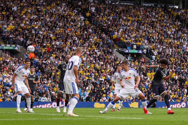 Leeds United v Brentford, Premier League Kevin Schade Of Brentford scores a GOAL 0-1 during the Leeds United v Brentford Premier League match at Elland Road, Leeds, England on 30 August 2026 Credit: Lee Keuneke Every Second Media Editorial use only. All images are copyright Every Second Media Limited. No images may be reproduced without prior permission. All rights reserved. Premier League and Football League images are subject to licensing agreements with Football DataCo Limited. see https: www.football-dataco.com Copyright: xIMAGO EveryxSecondxMediax ESM-2124-0062 LeexKeunekex xEveryxSecondxMediax