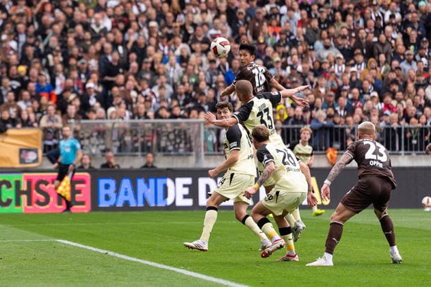 Taichi Hara, FC St. Pauli, 18th header, GER, FC St. Pauli vs. 1. FC Kaiserslautern, soccer, 2. Bundesliga, Matchday 3, 2026–2027 season, August 30, 2026 DFL regulations prohibit any use of photographs as image sequences and or quasi-video, GER, FC St. Pauli vs. 1. FC Kaiserslautern, soccer, 2. Bundesliga, Matchday 3, 2026–2027 season, August 30, 2026, Hamburg Copyright: xEibner-Pressefoto MaxxVincenx EP_MVN