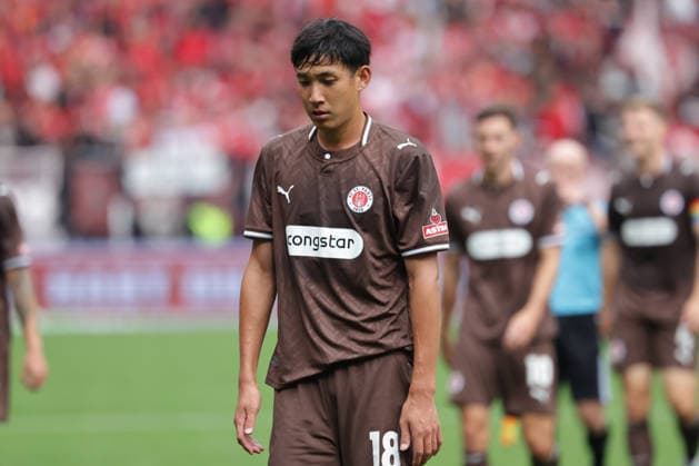 August 30, 2026 xfsx Soccer 2. Bundesliga FC St. Pauli 1 FC Kaiserslautern v l Taichi Hara FC St. Pauli, 18 disappointed, looking disappointed, sad, frustrated, feeling frustrated DFL regulations prohibit any use of photographs as image sequences and or quasi-video Copyright: HMBxMedia FernandoxSoares