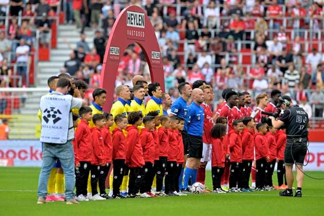 Royal Antwerp FC v Sint-Truidense VV - Jupiler Pro League DEURNE, BELGIUM - AUGUST 30 : players on the pitch during the Jupiler Pro League match between Royal Antwerp FC and Sint-Truidense VV on August 30, 2026 in Deurne, Belgium, 30 08 2026 Deurne Belgium  Copyright: xSesx