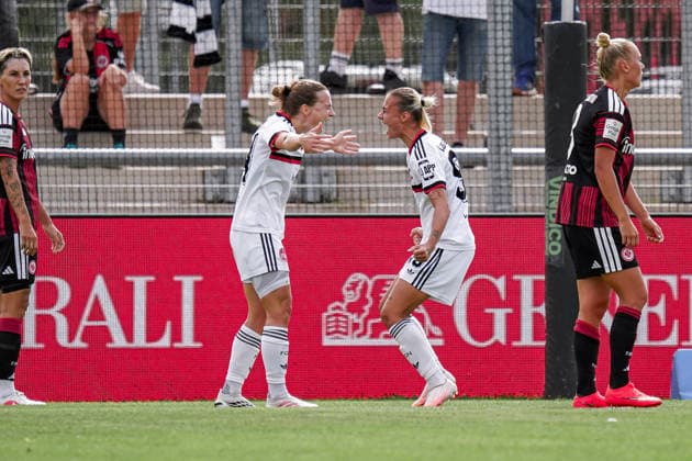 Deutschland: Fussball Saison 2026 2027 , Google Pixel Frauen-Bundesliga , 2. Spieltag , Eintracht Frankfurt Frauen vs. 1. FC Nürnberg Frauen - Stadion am Brentanobad (Frankfurt am Main) : Nastassja Lein (1. FC Nürnberg Frauen, 24) und Louna Lapassouse (1. FC Nürnberg Frauen, 99) Tor, Torjubel, Jubel, Freude, Emotionen, Tor und Torjubel zum 0:1 Frankfurt am Main Stadion am Brentanobad Deutschland Germany *** Germany Soccer Season 2026–2027, Google Pixel Women’s Bundesliga, Matchday 2, Eintracht Frankfurt Women vs. 1 FC Nürnberg Women, Stadion am Brentanobad, Frankfurt am Main, Nastassja Lein (1 FC Nürnberg Women, 24) and Louna Lapassouse (1 FC Nürnberg Women, 99), goal, goal celebration, celebration, joy, emotions, goal, and goal celebration for the 0–1 score; Frankfurt am Main, Stadion am Brentanobad, Germany Copyright: xBennetxLongx