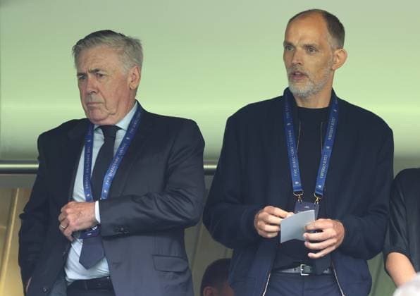 Premier League - Chelsea v Brighton & Hove Albion LONDON, ENGLAND, AUGUST 30: Carlo Ancelotti manager of Brazil national team, Nationalteam & Thomas Tuchel of England national team watching on during the Premier League match between Chelsea v Brighton & Hove Albion at Stamford Bridge Stadium, London, England, on August 30. (Photo by Daniel Weir) London Stamford Bridge Stadium England Copyright: xDanielxWeir SportsxPressxPhotox Sportspressphoto_SPR219670