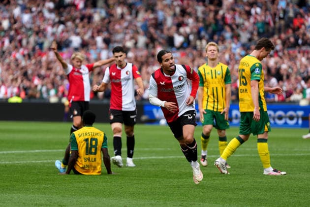 Eredivisie: Feyenoord Rotterdam v ADO Den Haag Rotterdam - Anis Hadj Moussa of Feyenoord Rotterdam celebrates scoring his team s second goal (2-2) during the fourth competition round of the 2026 2027 Eredivisie season. The match is set between Feyenoord Rotterdam and ADO Den Haag at De Kuip on 30 August 2026 in Rotterdam, The Netherlands. (Hero Images Yannick Verhoeven) Copyright: xYannickxVerhoevenx
