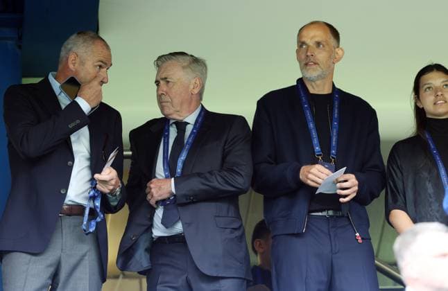 Premier League - Chelsea v Brighton & Hove Albion LONDON, ENGLAND, AUGUST 30: Carlo Ancelotti manager of Brazil national team, Nationalteam & Thomas Tuchel of England national team watching on during the Premier League match between Chelsea v Brighton & Hove Albion at Stamford Bridge Stadium, London, England, on August 30. (Photo by Daniel Weir) London Stamford Bridge Stadium England Copyright: xDanielxWeir SportsxPressxPhotox Sportspressphoto_SPR219672