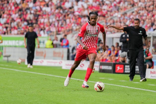 1. Bundesliga: SC Freiburg vs SV Werder Bremen, 30.08.2026 Jordy Makengo (SC Freiburg, 33) am Ball 1. Bundesliga: SC Freiburg vs SV Werder Bremen, Europa-Park-Stadion, 30.08.2026 DFB DFL REGULATIONS PROHIBIT ANY USE OF PHOTOGRAPHS AS IMAGE SEQUENCES AND OR QUASI-VIDEO. *** 1 Bundesliga: SC Freiburg vs. SV Werder Bremen, August 30, 2026; Jordy Makengo (SC Freiburg), No. 33, in possession of the ball; 1 Bundesliga: SC Freiburg vs. SV Werder Bremen, Europa-Park Stadium, August 30, 2026 DFB and DFL regulations prohibit any use of photographs as image sequences and or quasi-video. Copyright: xBEAUTIFULxSPORTS Boscox