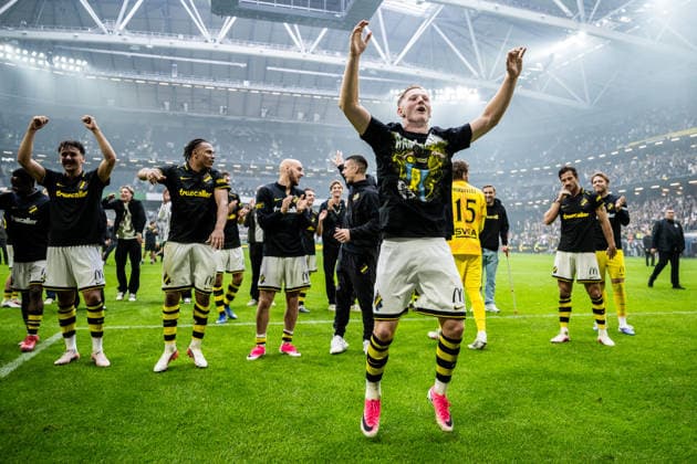 260830 AIK s Sixten Gustafsson celebrates after the Allsvenskan soccer match between AIK and Hammarby on August 30, 2026, in Stockholm  Copyright: JESPERxZERMAN BB260830JZ063