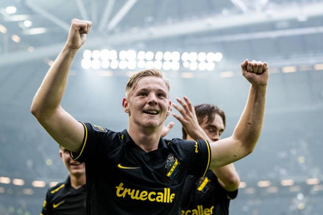 260830 AIK s Sixten Gustafsson celebrates after the Allsvenskan soccer match between AIK and Hammarby on August 30, 2026, in Stockholm  Copyright: JESPERxZERMAN BB260830JZ065