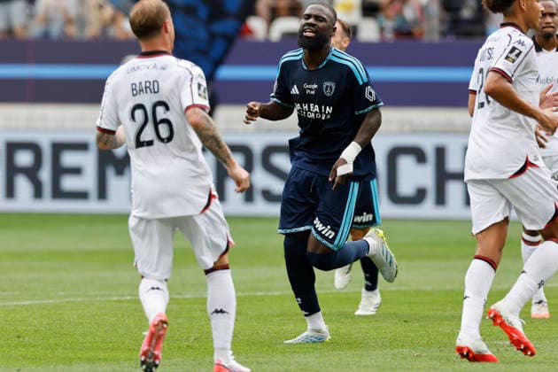 August 30, 2026, Paris, Paris, France: Lassine SINAYOKO of PARIS FC celebrates during League 1 McDonald s, Day 02 match between PFC and OGC NICE at Jean-Bouin stadium - on August 30 2026. Paris - France Paris France - ZUMAb253 20260830_zsp_b253_001 Copyright: xLoicxBaratouxx