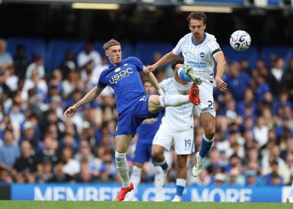 Premier League - Chelsea v Brighton & Hove Albion LONDON, ENGLAND, AUGUST 30: Cole Palmer of Chelsea battles for the ball with Olivier Boscagli of Brighton & Hove Albion during the Premier League match between Chelsea v Brighton & Hove Albion at Stamford Bridge Stadium, London, England, on August 30. (Photo by Daniel Weir) London Stamford Bridge Stadium England Copyright: xDanielxWeir SportsxPressxPhotox Sportspressphoto_SPR219677