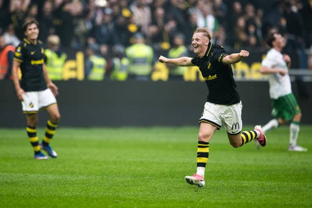 260830 AIK s Sixten Gustafsson celebrates after the Allsvenskan soccer match between AIK and Hammarby on August 30, 2026, in Stockholm  Copyright: JESPERxZERMAN BB260830JZ066