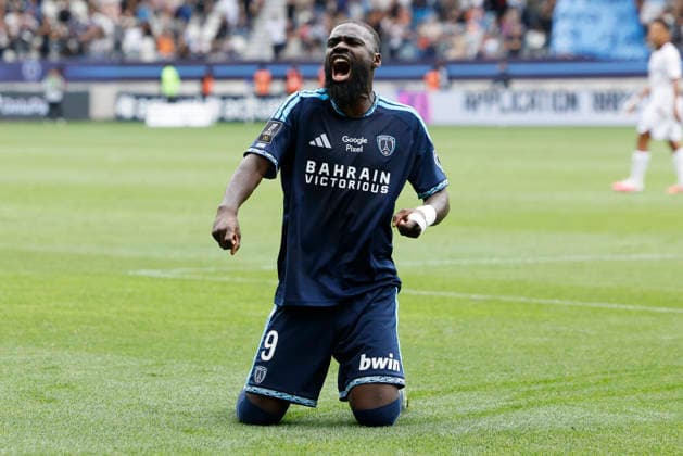August 30, 2026, Paris, Paris, France: Lassine SINAYOKO of PARIS FC celebrates during League 1 McDonald s, Day 02 match between PFC and OGC NICE at Jean-Bouin stadium - on August 30 2026. Paris - France Paris France - ZUMAb253 20260830_zsp_b253_007 Copyright: xLoicxBaratouxx
