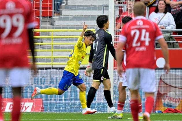 Royal Antwerp FC v Sint-Truidense VV - Jupiler Pro League DEURNE, BELGIUM - AUGUST 30 : Araki Ryotaro midfielder of Sint-Truidense VV celebrates scoring a goal during the Jupiler Pro League match between Royal Antwerp FC and Sint-Truidense VV on August 30, 2026 in Deurne, Belgium, 30 08 2026 Deurne Belgium  Copyright: xSesx