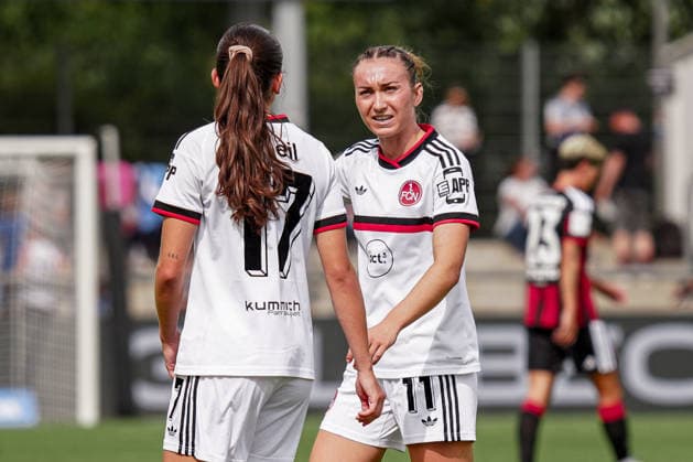 Deutschland: Fussball Saison 2026 2027 , Google Pixel Frauen-Bundesliga , 2. Spieltag , Eintracht Frankfurt Frauen vs. 1. FC Nürnberg Frauen - Stadion am Brentanobad (Frankfurt am Main) : Lara Meroni (1. FC Nürnberg Frauen, 11) und Marie Bleil (1. FC Nürnberg Frauen, 17) Mimik, Gesichtsausdruck, Emotion Frankfurt am Main Stadion am Brentanobad Deutschland Germany *** Germany Soccer Season 2026–2027, Google Pixel Women s Bundesliga, Matchday 2, Eintracht Frankfurt Women vs. 1 FC Nuremberg Women, Stadion am Brentanobad, Frankfurt am Main; Lara Meroni (1 FC Nuremberg Women, age 11) and Marie Bleil (1 FC Nuremberg Women, age 17); facial expressions, emotions; Frankfurt am Main, Stadion am Brentanobad, Germany Copyright: xBennetxLongx