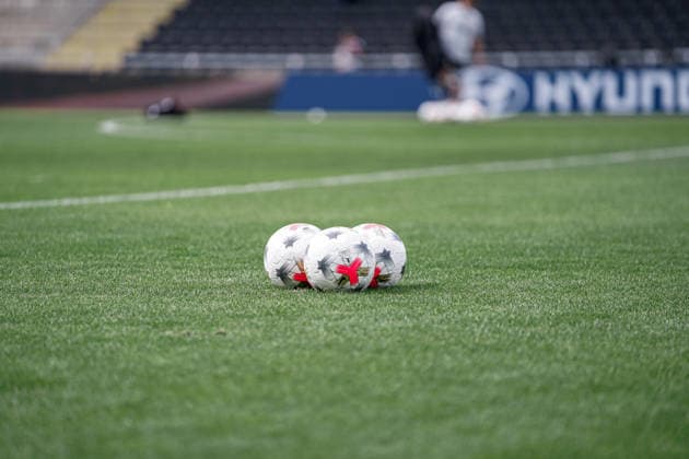 Deutschland: Fussball Saison 2026 2027 , Google Pixel Frauen-Bundesliga , 2. Spieltag , Eintracht Frankfurt Frauen vs. 1. FC Nürnberg Frauen - Stadion am Brentanobad (Frankfurt am Main) : Ball, Rasen Frankfurt am Main Stadion am Brentanobad Deutschland Germany *** Germany Soccer Season 2026–2027, Google Pixel Women s Bundesliga, Matchday 2, Eintracht Frankfurt Women vs. 1. FC Nürnberg Women, Stadion am Brentanobad, Frankfurt am Main, Ball, Turf, Frankfurt am Main, Stadion am Brentanobad, Germany Copyright: xBennetxLongx