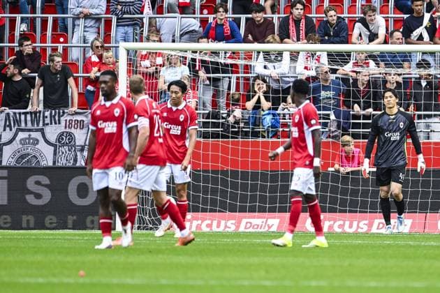 Antwerp s goalkeeper Taishi Brandon Nozawa looks dejected during a soccer match between Royal Antwerp FC and Sint-Truidense V.V., Sunday 30 August 2026 in Antwerp, on day 4 of the 2026-2027 Jupiler Pro League first division of the Belgian championship. TOM GOYVAERTS TomxGoyvaerts  x184747875x