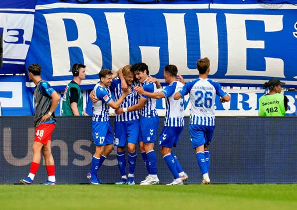 Spieler des 1. FC Magdeburg jubeln nach ihrem zweiten Tor des Spiels. GER, 1. FC Magdeburg vs Holstein Kiel, 2. Bundesliga, 3. Spieltag, Saison 2026-27, Avnet Arena, Magdeburg, 30.08.2026 DFL REGULATIONS PROHIBIT ANY USE OF PHOTOGRAPHS AS IMAGE SEQUENCES AND OR QUASI-VIDEO GER, 1. FC Magdeburg vs Holstein Kiel, 2. Bundesliga, 3. Spieltag, Saison 2026-27, 30.08.2026 Magdeburg *** Players from 1 FC Magdeburg celebrate after scoring their second goal of the game GER, 1 FC Magdeburg vs. Holstein Kiel, 2. Bundesliga, Matchday 3, 2026–27 season, Avnet Arena, Magdeburg, August 30, 2026 DFL REGULATIONS PROHIBIT ANY USE OF PHOTOGRAPHS AS IMAGE SEQUENCES AND OR QUASI-VIDEO GER, 1 FC Magdeburg vs. Holstein Kiel, 2. Bundesliga, Matchday 3, 2026–27 season, August 30, 2026, Magdeburg Copyright: xEibner-Pressefoto ScottxColemanx EP_SCN
