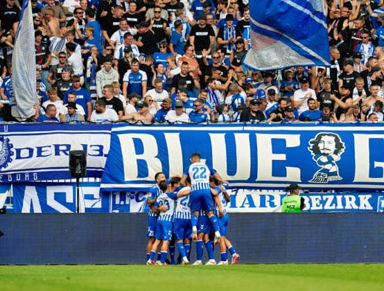 Spieler des 1. FC Magdeburg jubeln nach ihrem zweiten Tor des Spiels. GER, 1. FC Magdeburg vs Holstein Kiel, 2. Bundesliga, 3. Spieltag, Saison 2026-27, Avnet Arena, Magdeburg, 30.08.2026 DFL REGULATIONS PROHIBIT ANY USE OF PHOTOGRAPHS AS IMAGE SEQUENCES AND OR QUASI-VIDEO GER, 1. FC Magdeburg vs Holstein Kiel, 2. Bundesliga, 3. Spieltag, Saison 2026-27, 30.08.2026 Magdeburg *** Players from 1 FC Magdeburg celebrate after scoring their second goal of the game GER, 1 FC Magdeburg vs. Holstein Kiel, 2. Bundesliga, Matchday 3, 2026–27 season, Avnet Arena, Magdeburg, August 30, 2026 DFL REGULATIONS PROHIBIT ANY USE OF PHOTOGRAPHS AS IMAGE SEQUENCES AND OR QUASI-VIDEO GER, 1 FC Magdeburg vs. Holstein Kiel, 2. Bundesliga, Matchday 3, 2026–27 season, August 30, 2026, Magdeburg Copyright: xEibner-Pressefoto ScottxColemanx EP_SCN