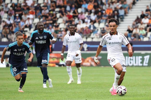 FOOTBALL : Paris FC Vs OGC Nice - Ligue 1 - 30 08 2026 Sofiane Diop (OGC Nice) Vs Ilan Kebbal (Paris FC) ParisFrance  Copyright: xMichaelxBaucherx