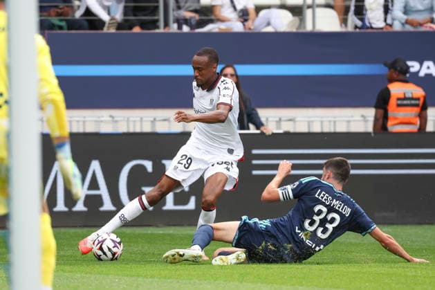 FOOTBALL : Paris FC Vs OGC Nice - Ligue 1 - 30 08 2026 Nathan Ngoumou (OGC Nice) Vs Pierre Lees-Melou (Paris FC) ParisFrance  Copyright: xMichaelxBaucherx
